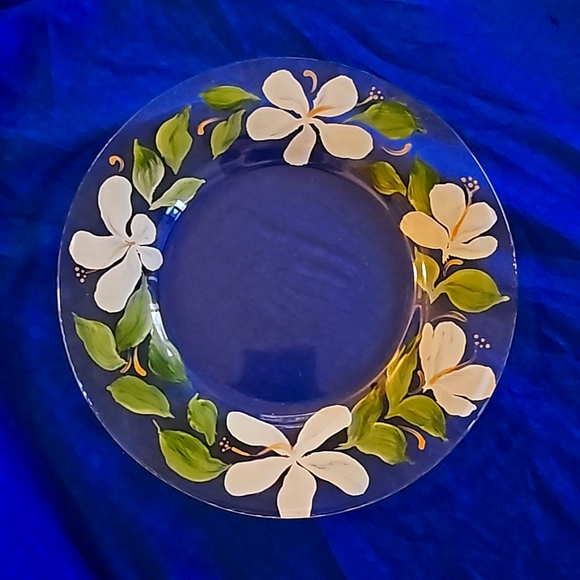 Handpainted 7.5" in diameter small plates or saucers. (5pcs) - Picture 3 of 10